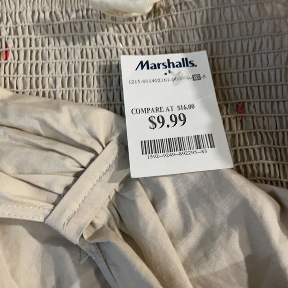 Floral halter romper - Picture 3 of 3